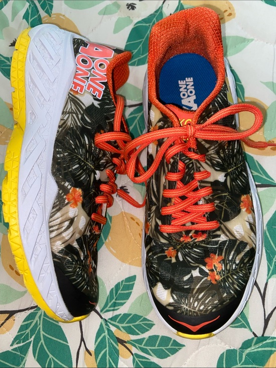 Hoka One One Other - HOKA HAWAIIAN PRINT TRAINERS Kona 2016 Hoka One One EUC M7.5/W8.5-9